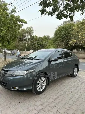 Honda city 2012 ( 1.3 aspire )