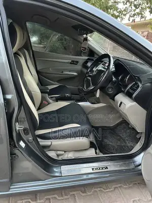 Honda city 2012 ( 1.3 aspire )