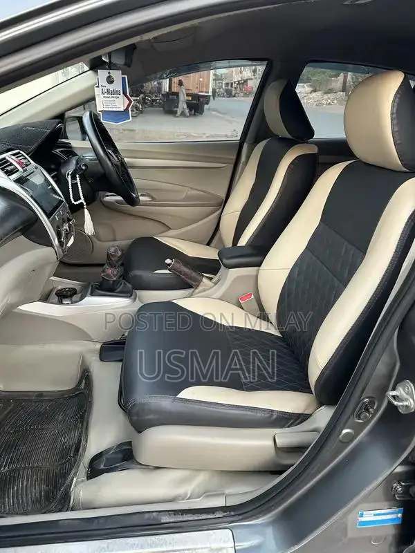 Honda city 2012 ( 1.3 aspire )