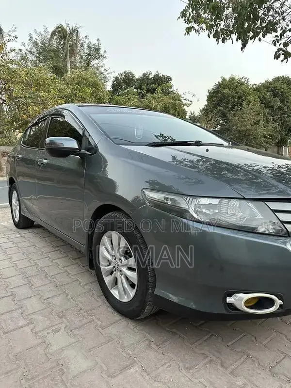 Honda city 2012 ( 1.3 aspire )