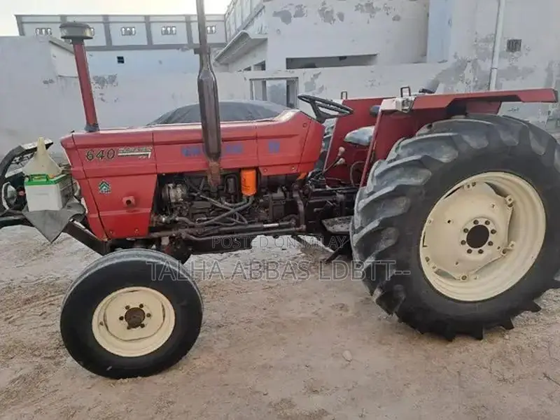 Tractor New Holland Fiate 640. . 75Hp