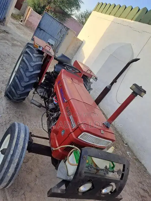 Tractor New Holland Fiate 640. . 75Hp