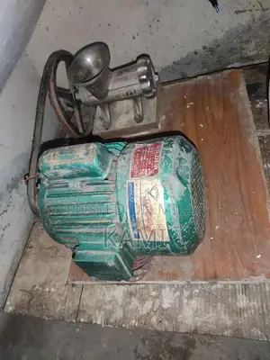 Photo - Qeemy wale machine with motor sale.