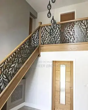 Photo - Aluminum /Gate/Door/Safety Grills/Chogath/Stairs Railing/Ste