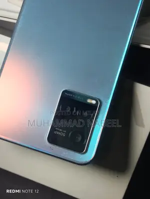 Photo - Vivo Y33s 128 GB Blue