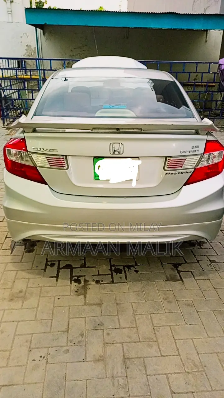 Honda Civic 2013 Silver