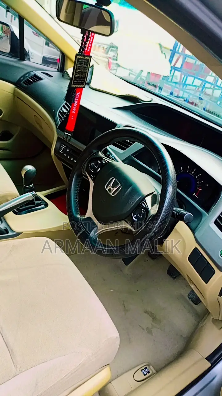 Honda Civic 2013 Silver