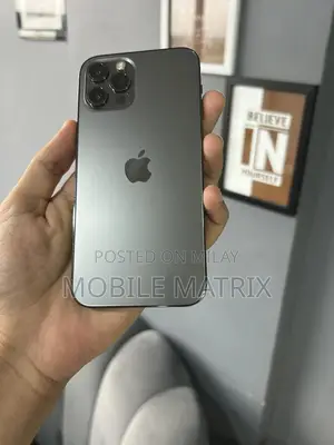 Photo - Apple iPhone 12 Pro 128 GB Black