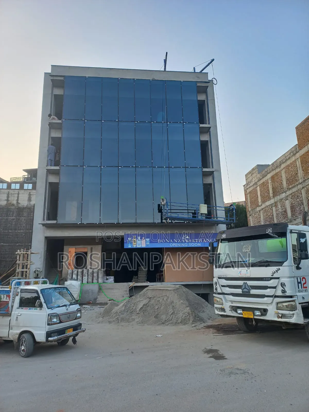 Aluminium Cladding and Almuninum Window Glass Work