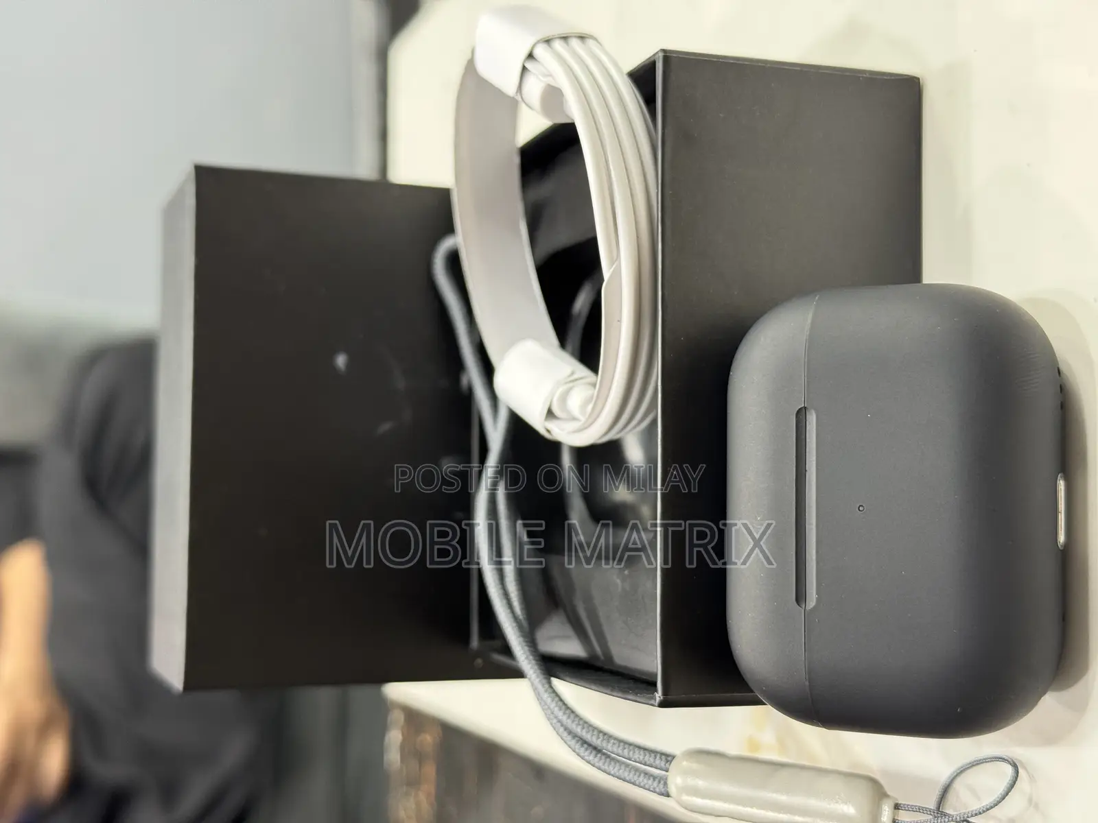 Apple Airpods Pro 2nd Generation (Black Limited Edition)