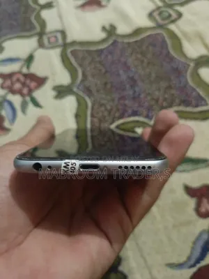 New Apple iPhone 6 64 GB Silver