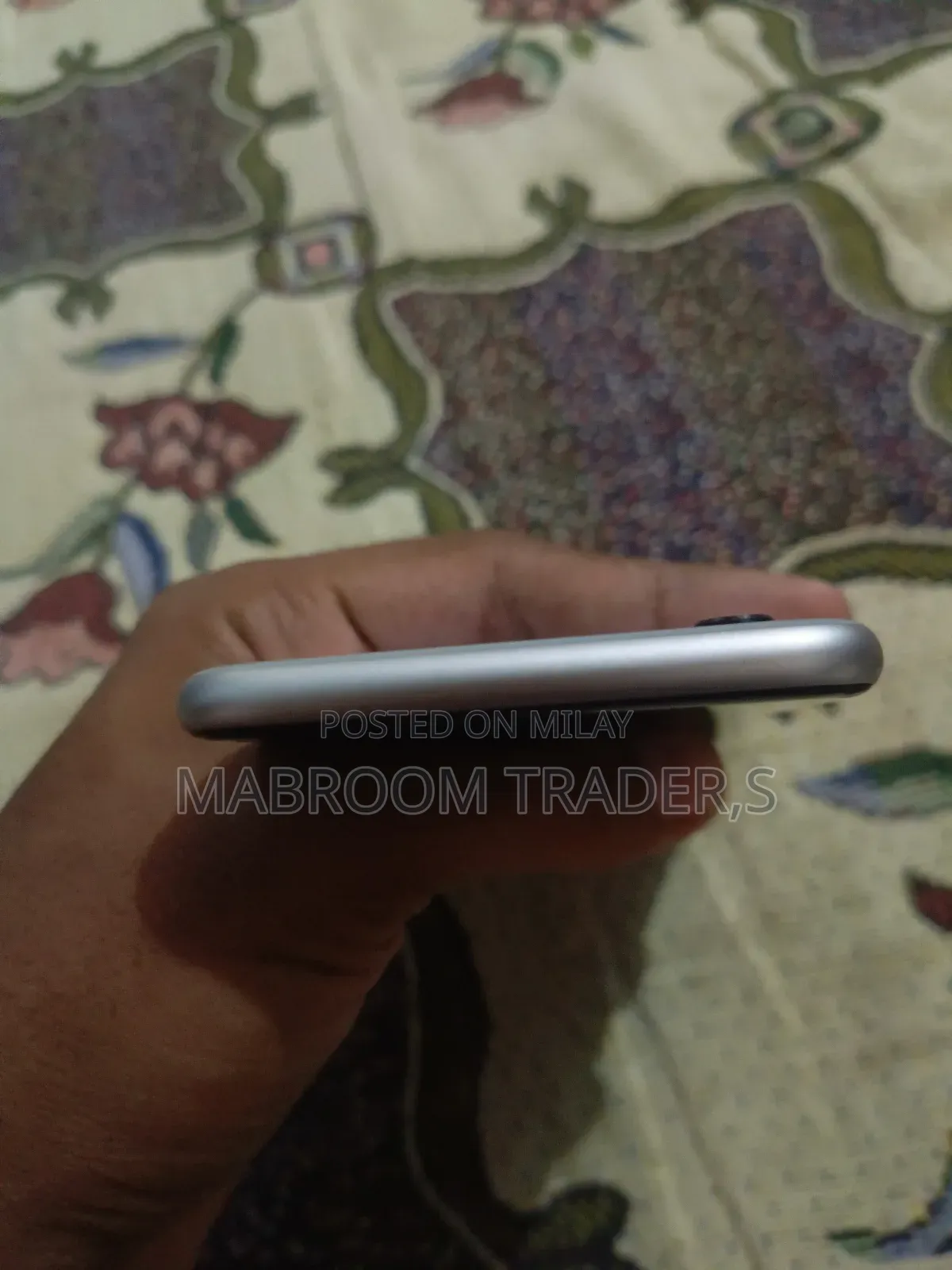 New Apple iPhone 6 64 GB Silver