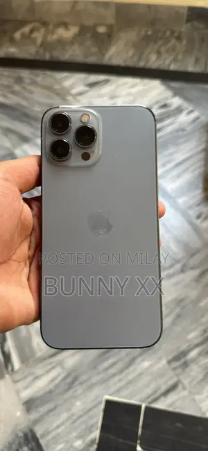 Photo - Apple iPhone 13 Pro Max 128 GB Blue