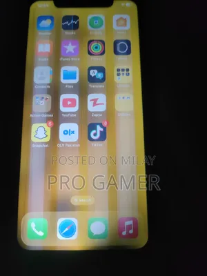 Apple XR 64 GB Black