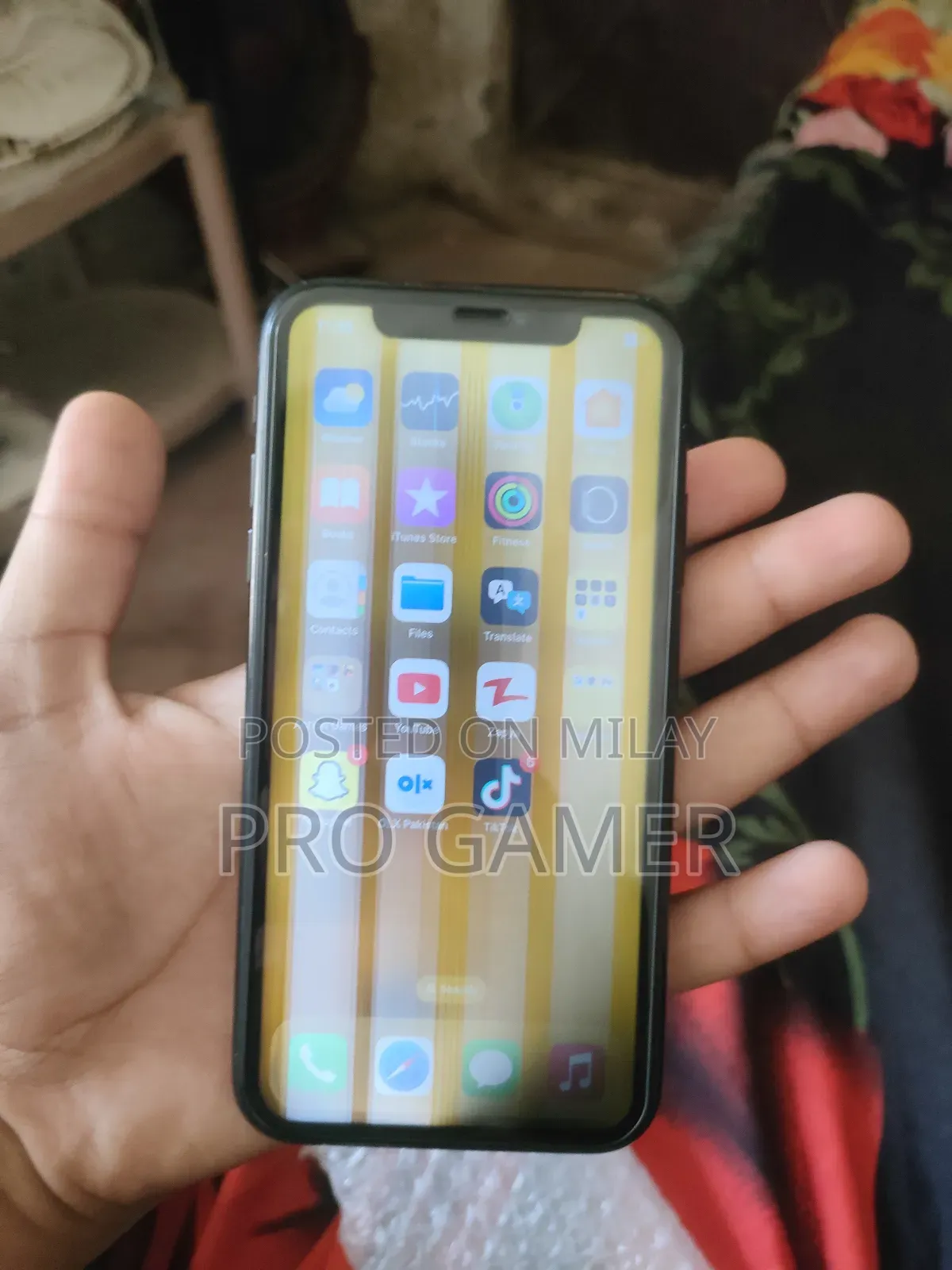 Apple XR 64 GB Black