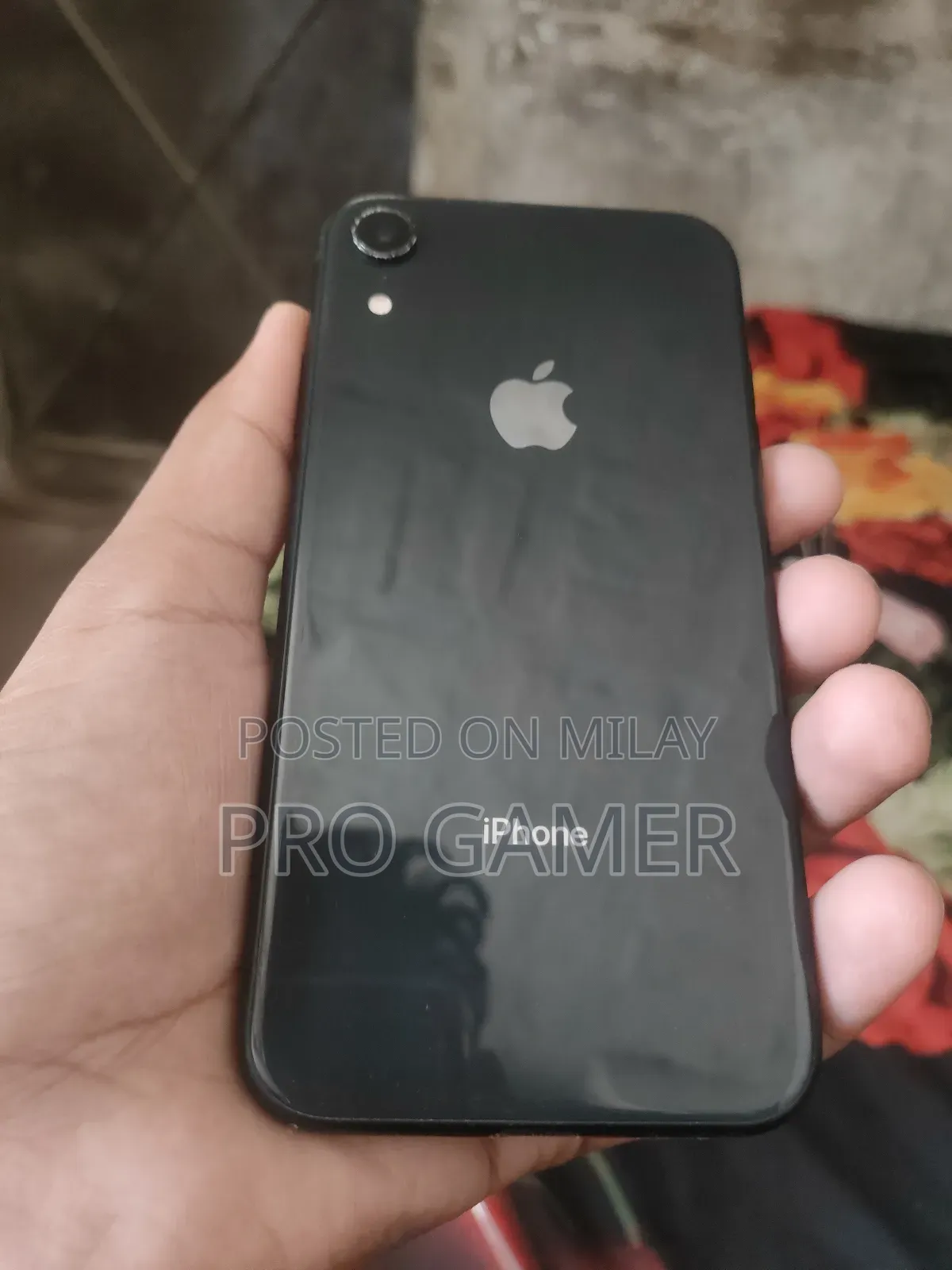 Apple XR 64 GB Black