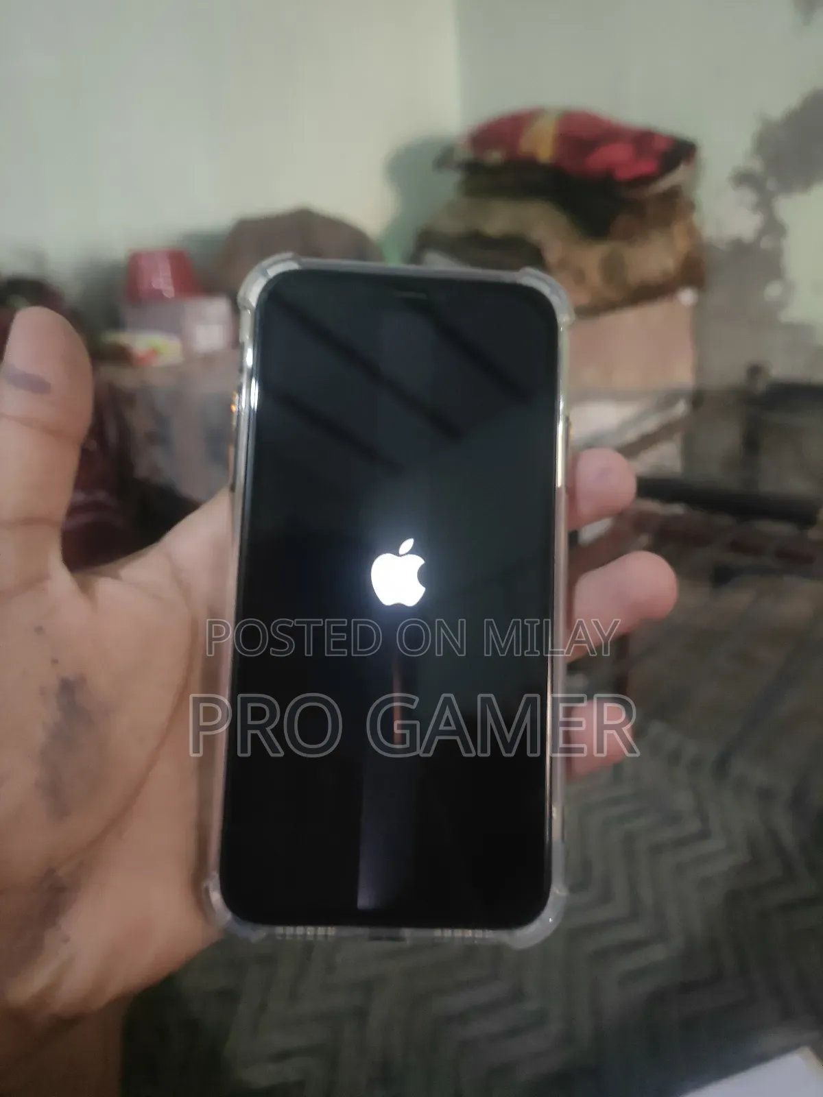Apple XR 64 GB Black