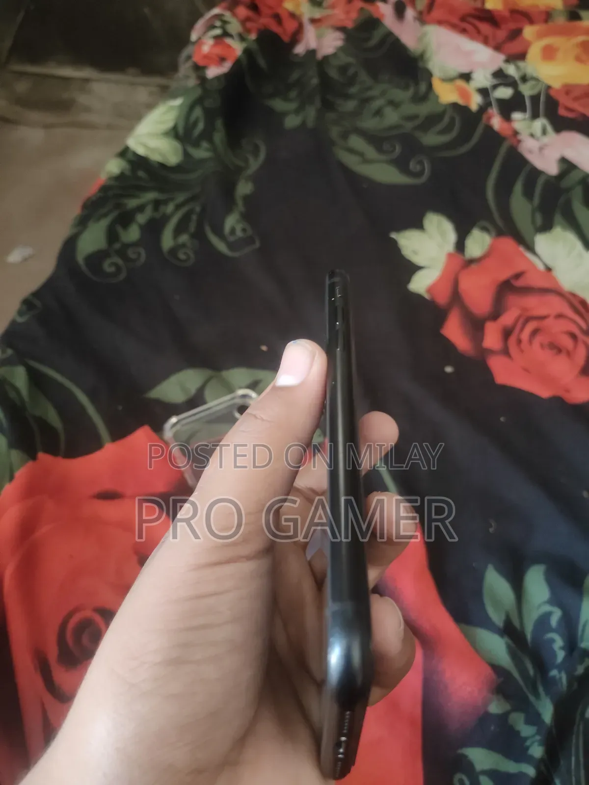 Apple XR 64 GB Black