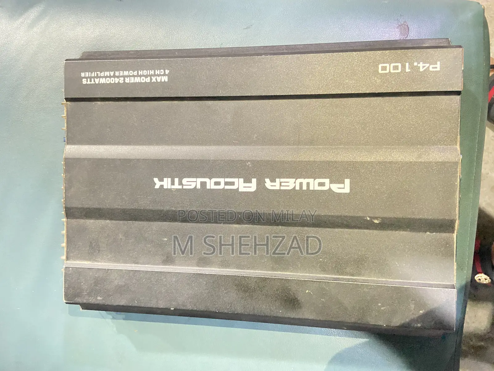 Amplifier With Speaker