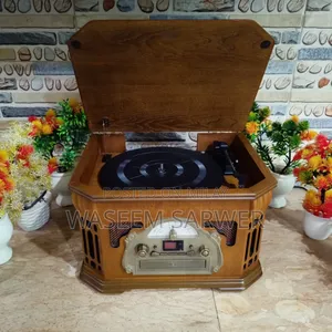 Wooden Turntable Gramophone Record Player Antique