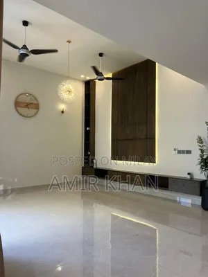 6bdrm House in Space Finder. Real, B-17 for sale