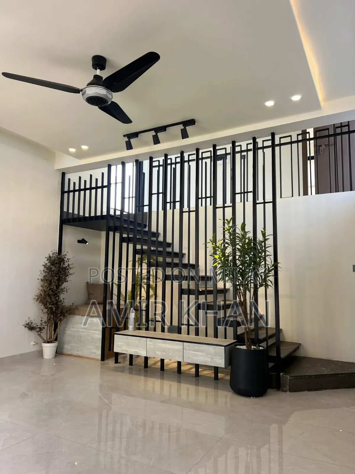 6bdrm House in Space Finder. Real, B-17 for sale