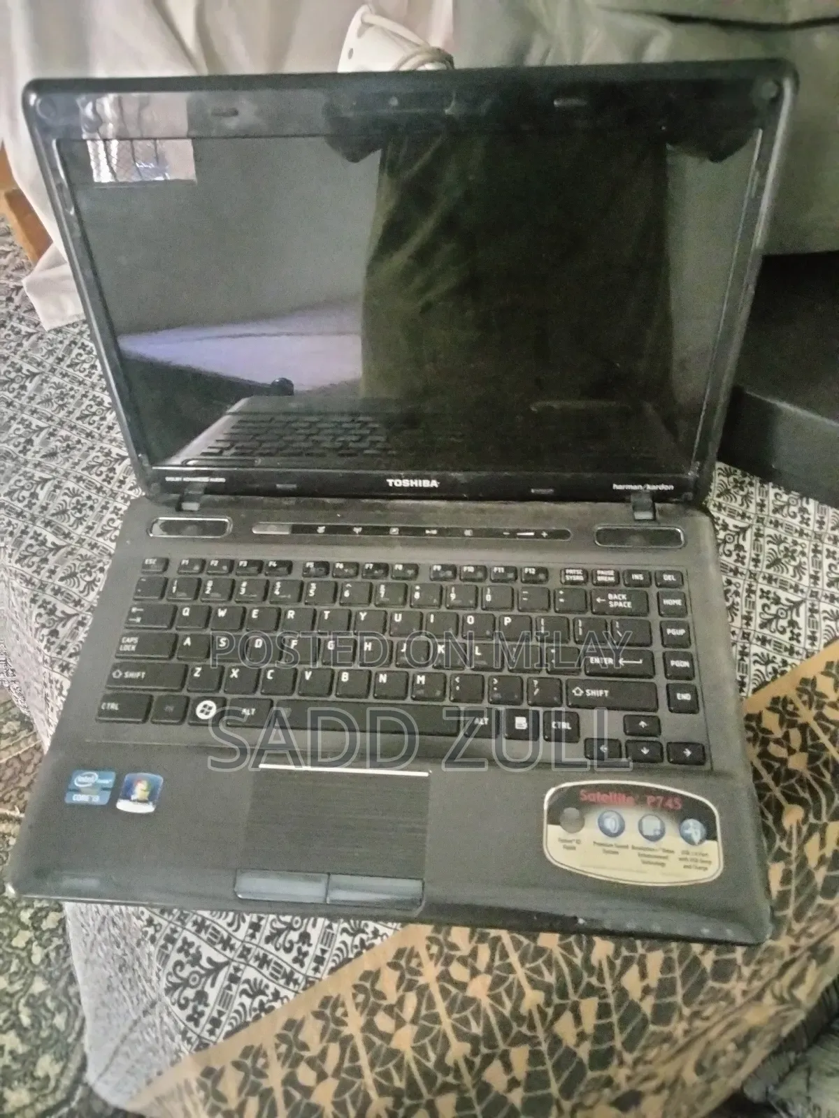 Laptop Toshiba 2GB Intel Core I3 HDD+SSD 16 GB