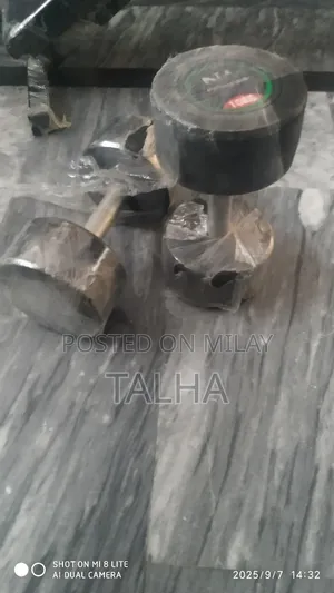 Photo - 10kg Rubber Coated Dumbell Pair