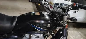 Suzuki GS 2022 Black