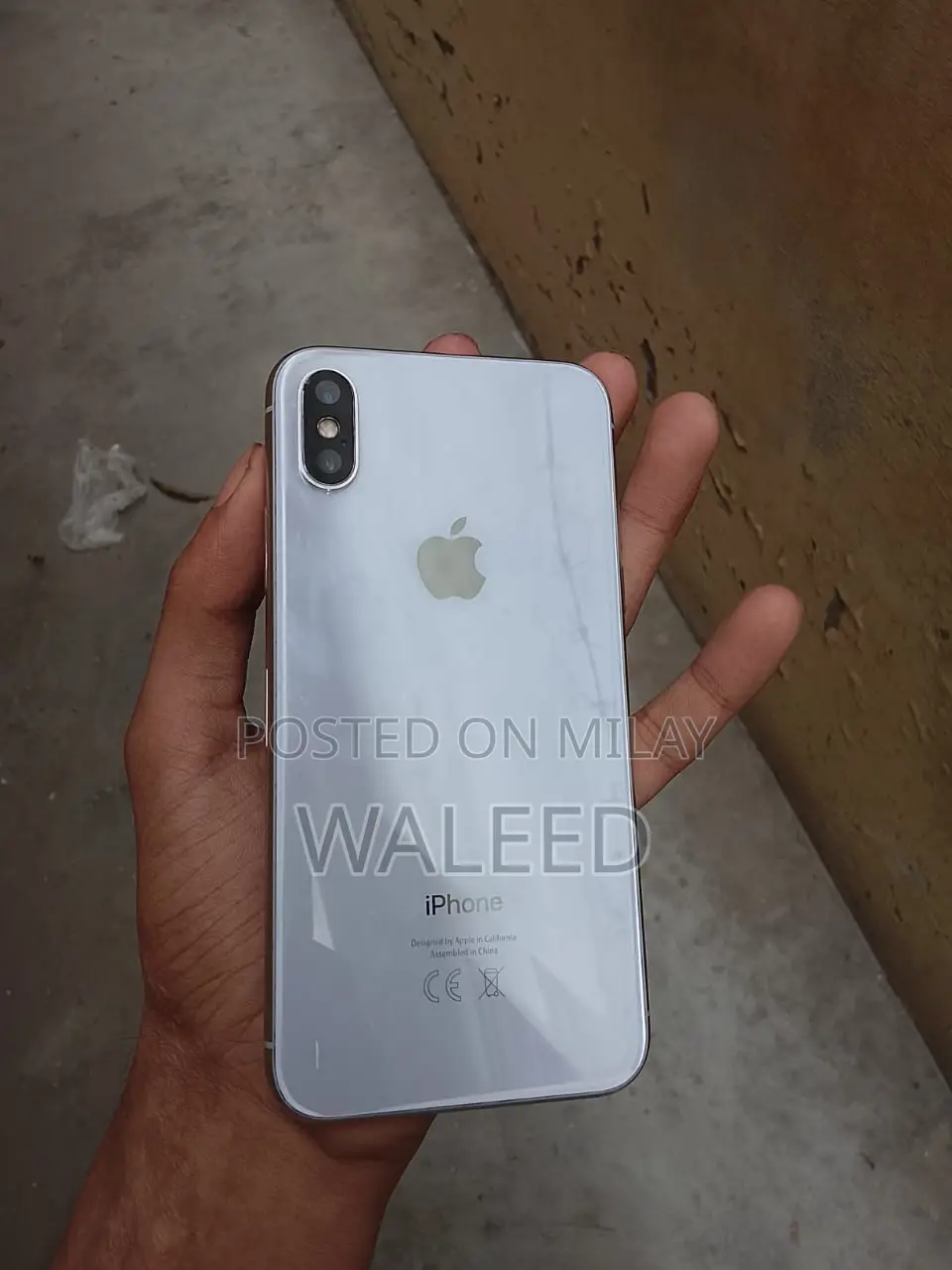 Apple iPhone X 64 GB White