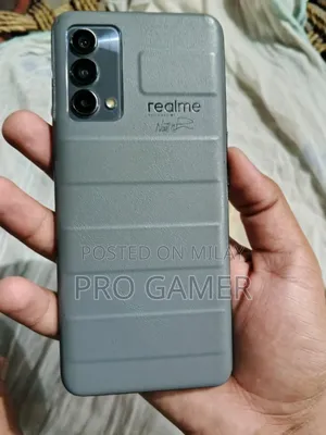 Photo - Realme GT Master Edition 128 GB Silver