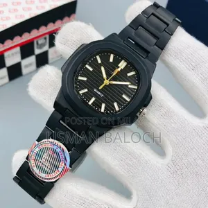 Men,S Square Steel Analogue Watch With Chain Strap