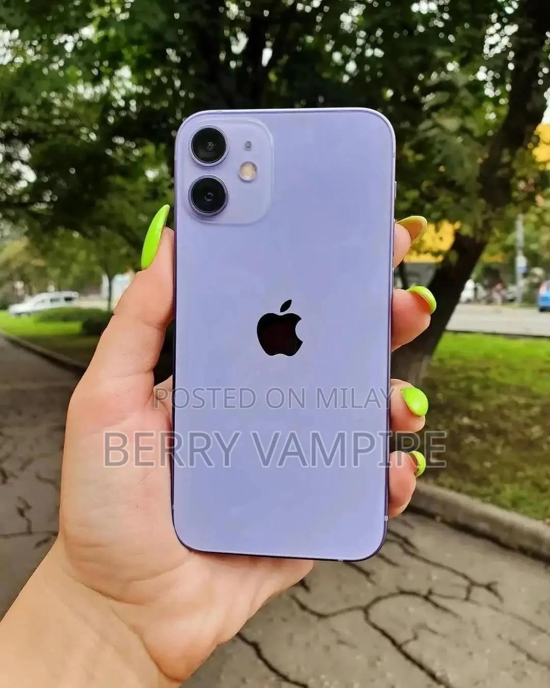 New Apple iPhone 12 mini 64 GB Purple