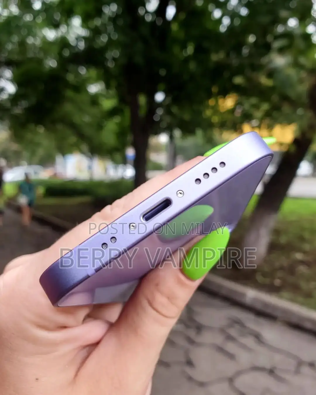 New Apple iPhone 12 mini 64 GB Purple