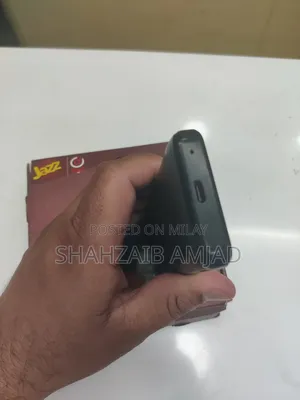 Mobile Phone 8 GB Black