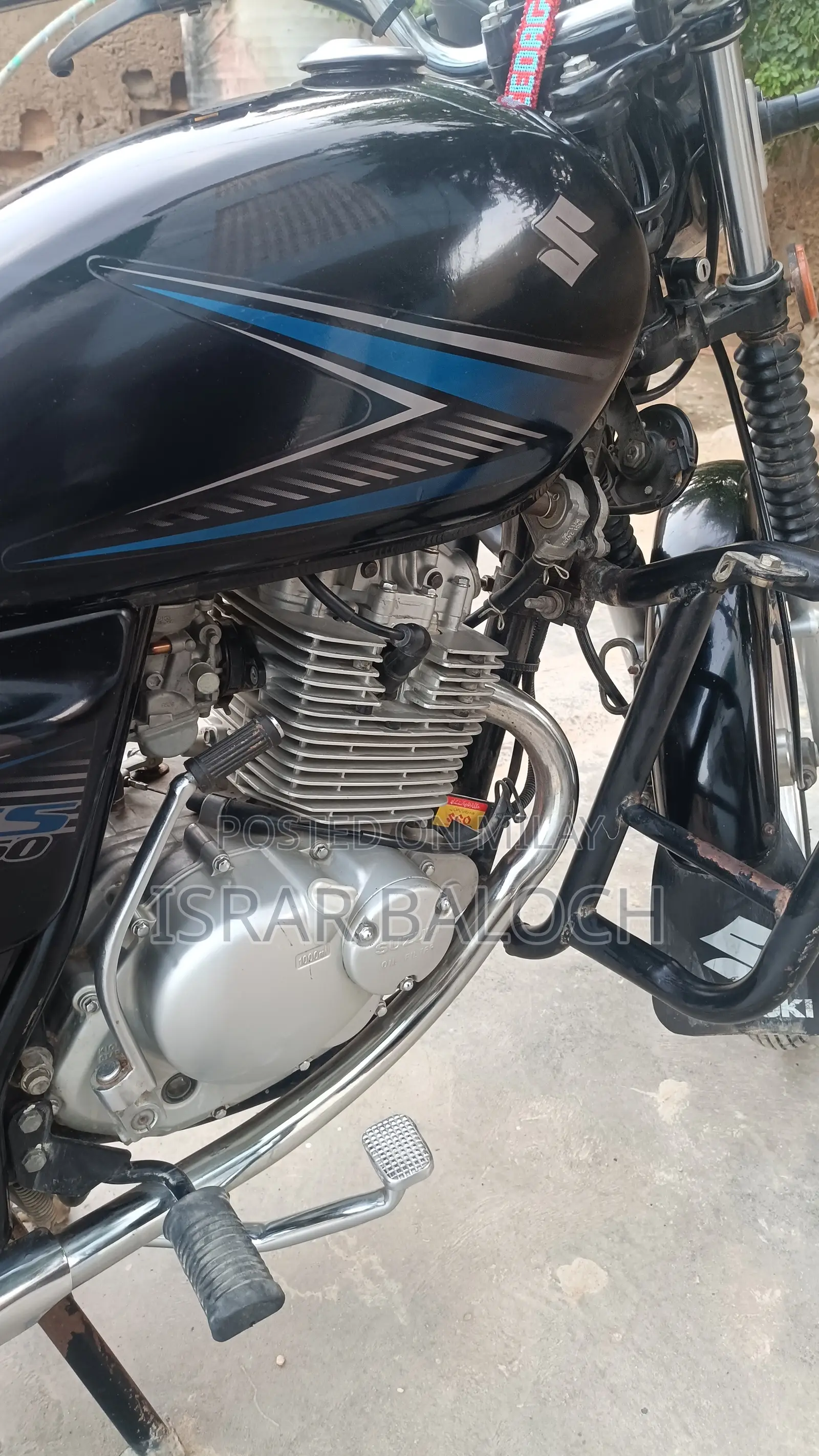 Suzuki GS 2024 Black