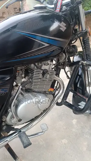 Suzuki GS 2024 Black