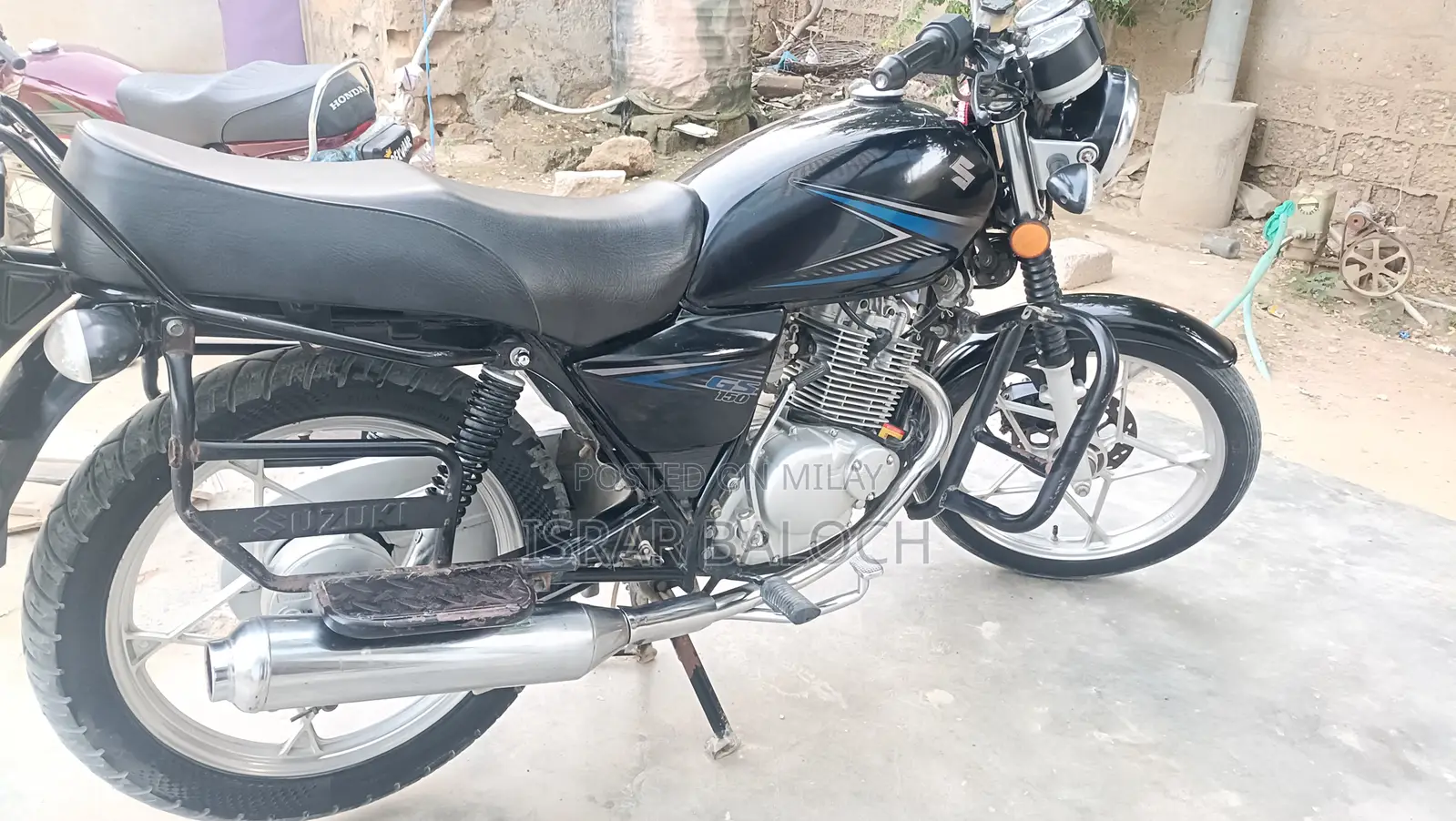 Suzuki GS 2024 Black