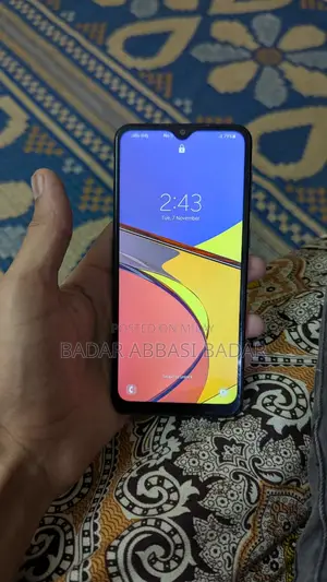 Photo - Samsung Galaxy A04 64 GB Black