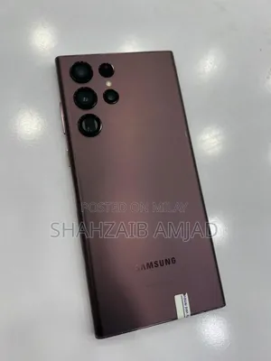 Photo - Samsung Galaxy S22 Ultra 5G 256 GB Purple