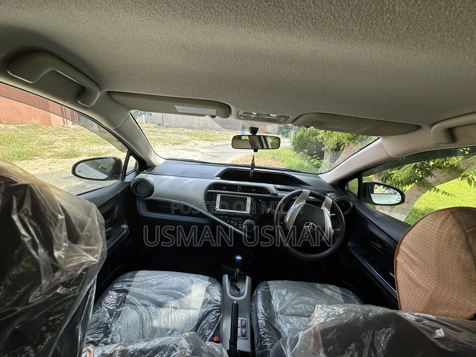 Toyota Aqua 2017 Silver