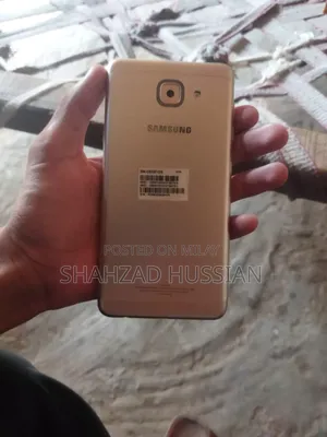 Photo - New Samsung Galaxy J7 Max 32 GB Silver