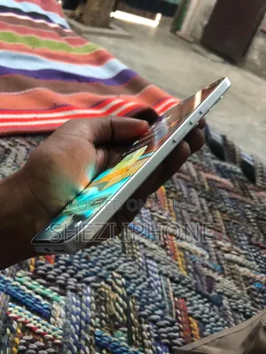 Photo - New Tecno Spark 40 Pro 256 GB Silver