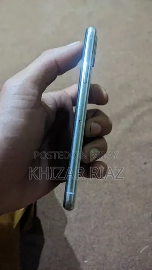 Apple iPhone XS 64 GB White