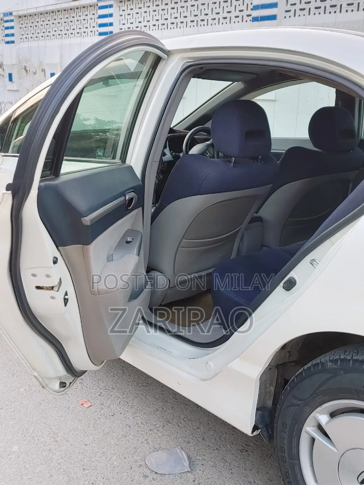 Honda Civic Hybrid 2014 White