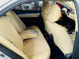 Toyota Corolla 2019 Silver