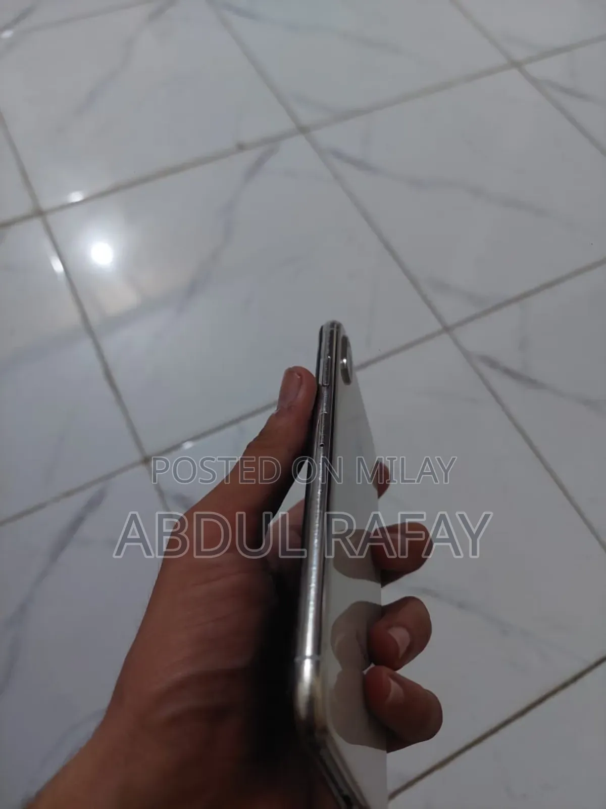 New Apple iPhone XS Max 64 GB White