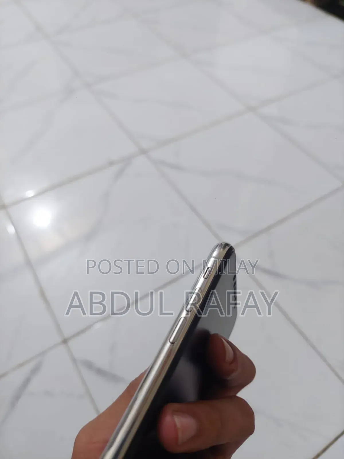 New Apple iPhone XS Max 64 GB White