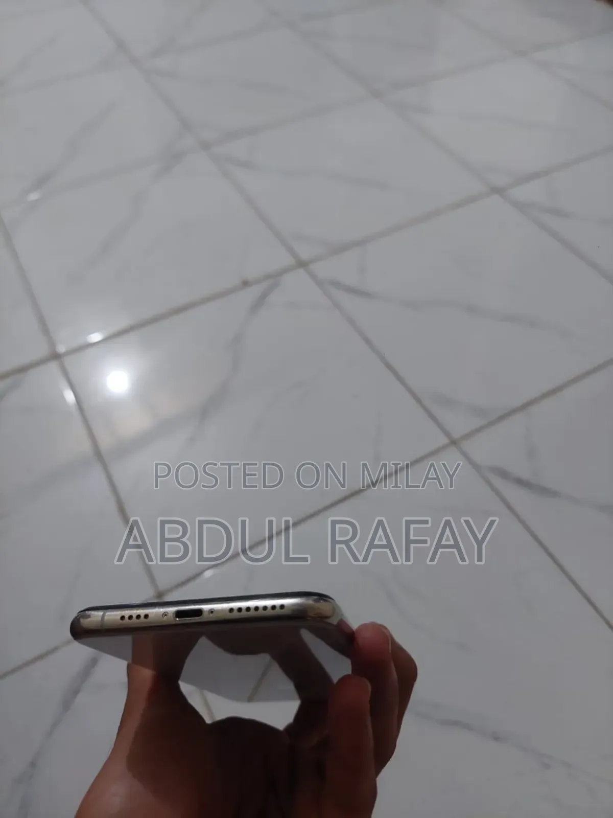 New Apple iPhone XS Max 64 GB White