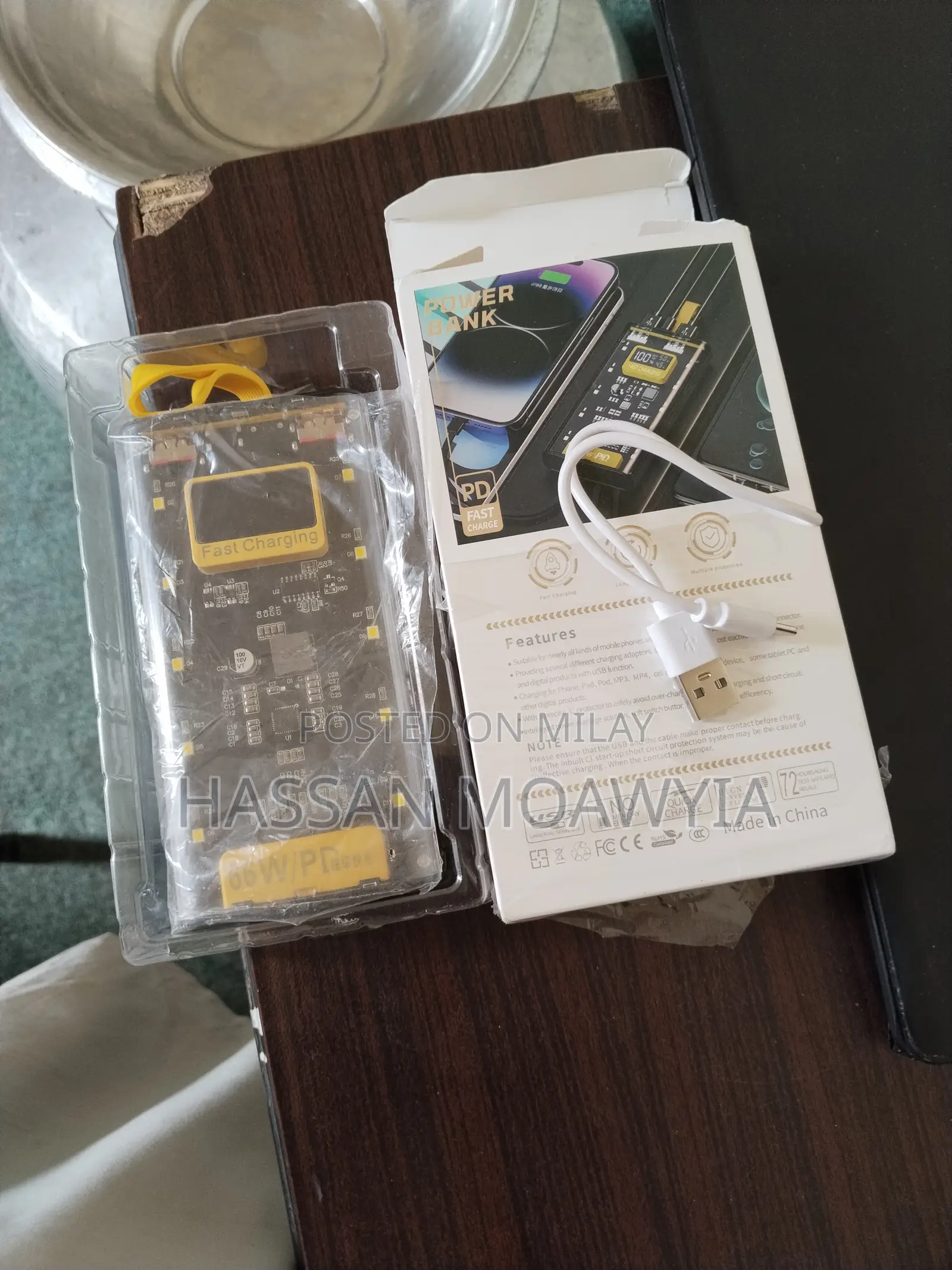 Power Bank Available With the 20,000 Mh Battery Capisty